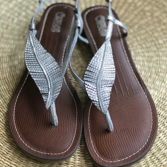 carlos santana feather sandals